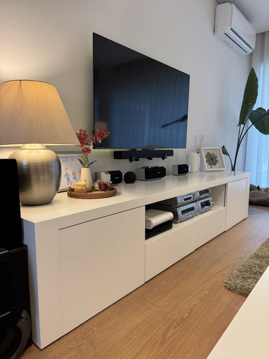Movel TV lacado a branco