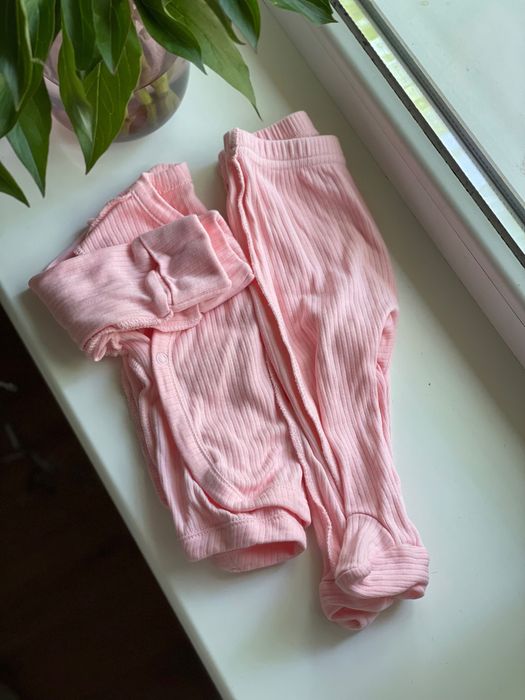 Распашонка и штанишки 0-3 мес новые