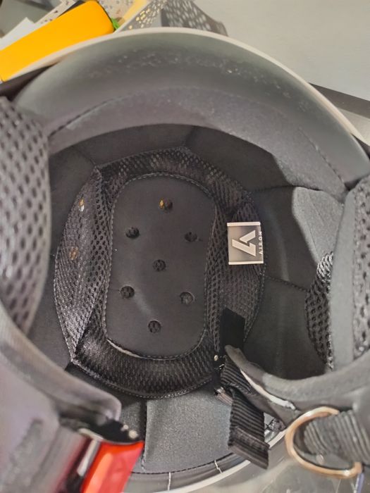 Capacete senhoras Airoh