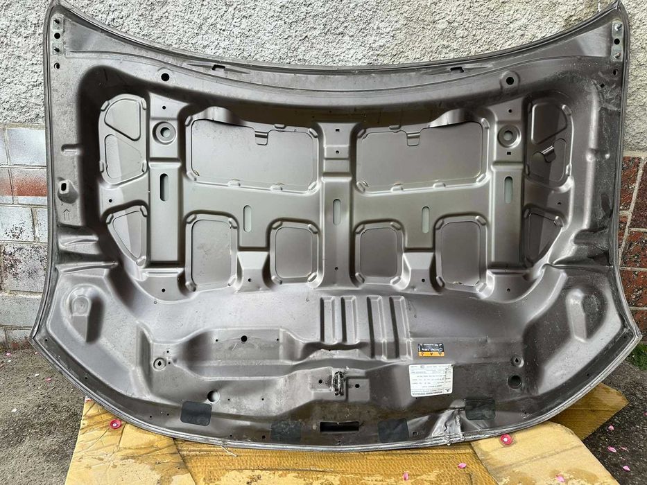 Капот битий Mitsubishi Outlander Міцубіші аутлендер Америка