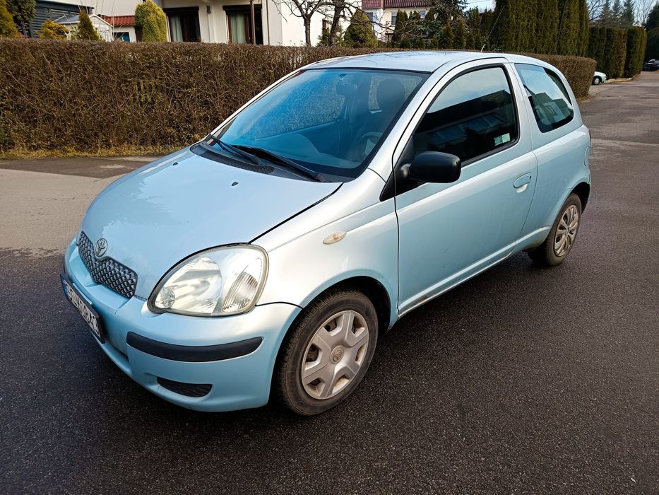 Toyota Yaris 1.0 salon Polska
