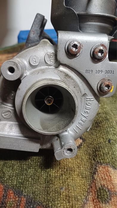 Turbosprężarka Peugeout Partner Tepee