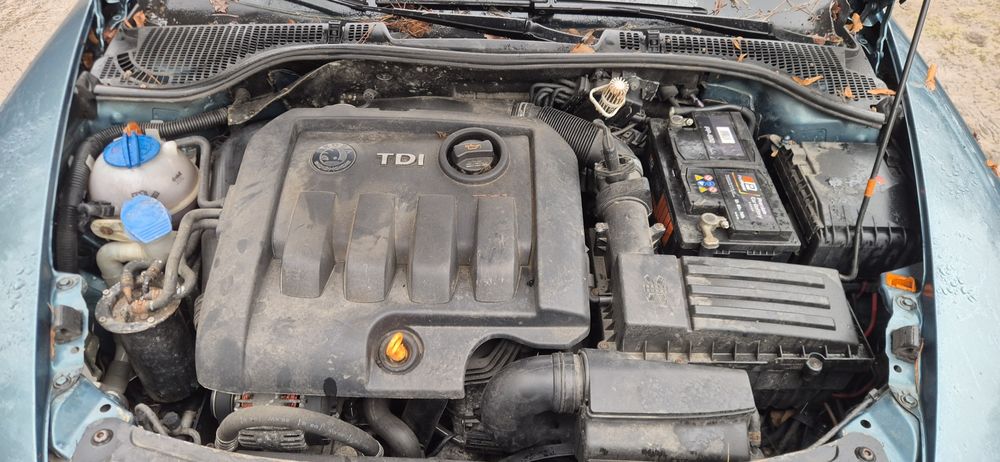 Skoda octavia 2 cześci