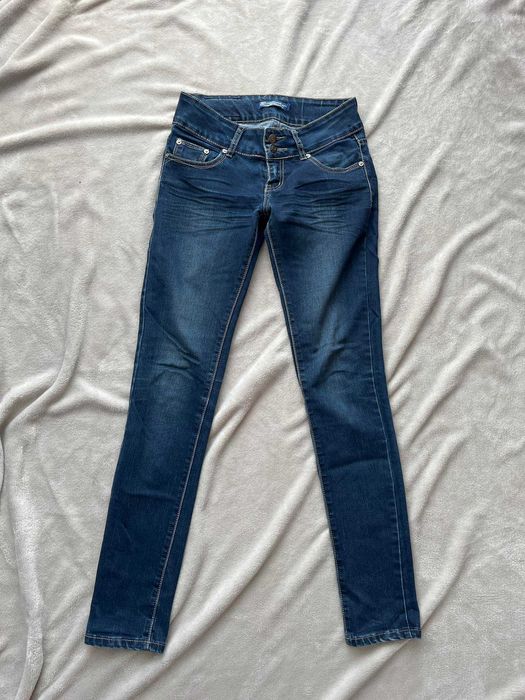 jeansy niebieskie ciemne skinny slip prosta nogawka ładne dżinsy