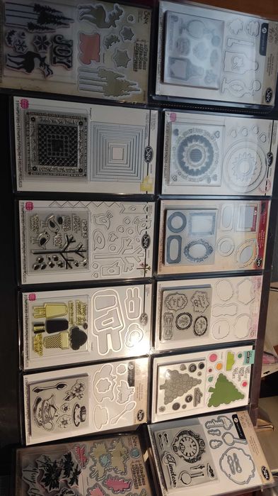 Cortantes sizzix framelits com carimbos ou texturas