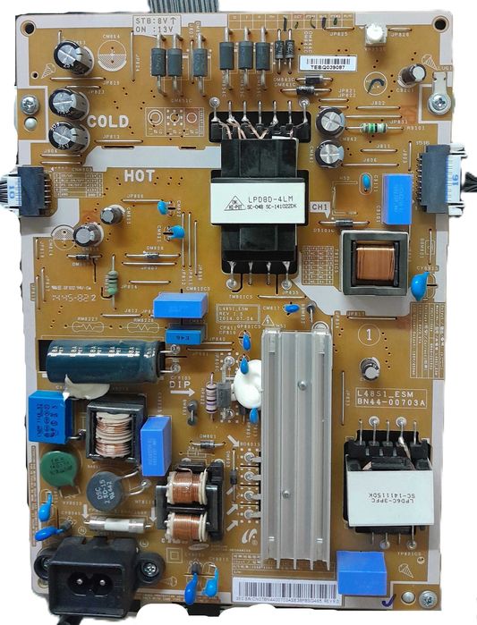 Televisão Samsung UE40H5500AW vendo as peças