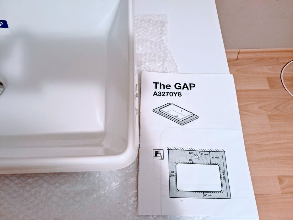 Nowy komplet: umywalka Roca Gap Square 60 cm z baterią stojącą Omnires