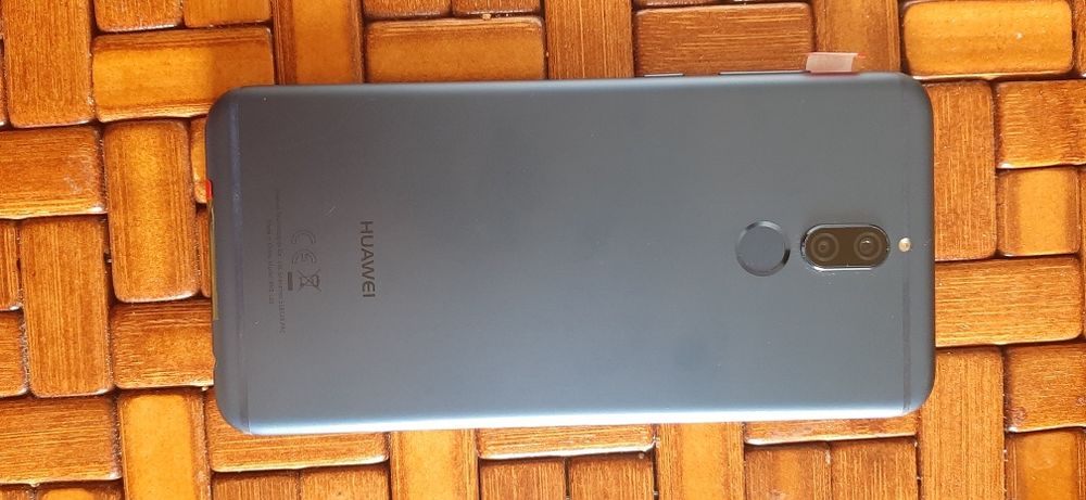 Telefon Huawei Mate 10 lite