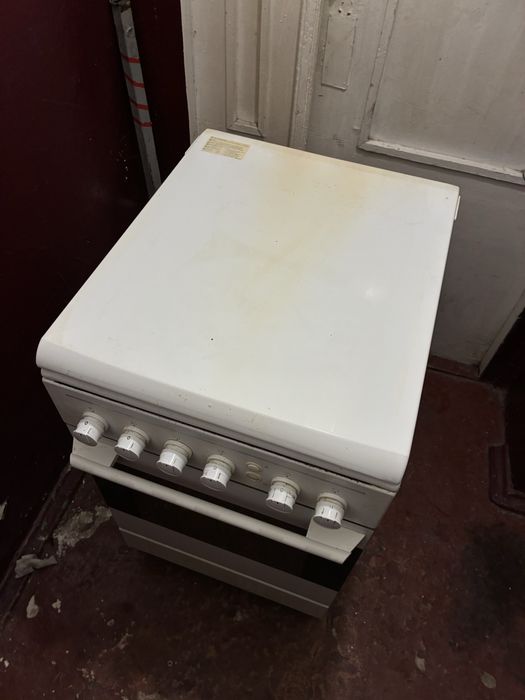 Продам Газовою плиту