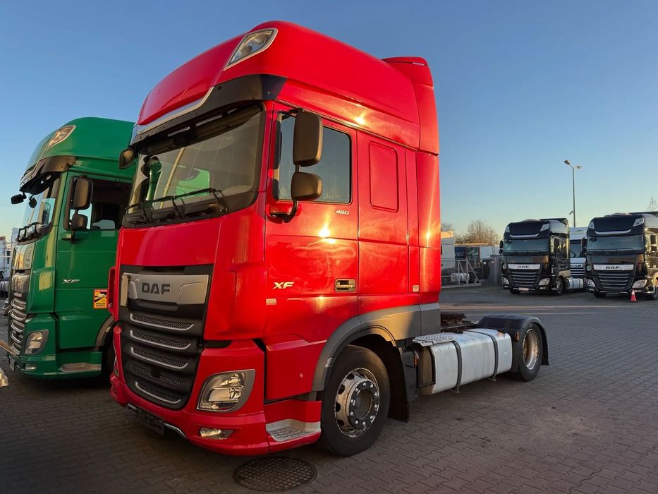 DAF XF480  DAF XF480 Low Deck Super Space Cab 2020