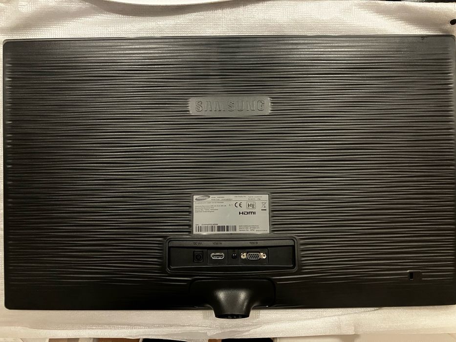 Monitor 24 Samsung S24D300