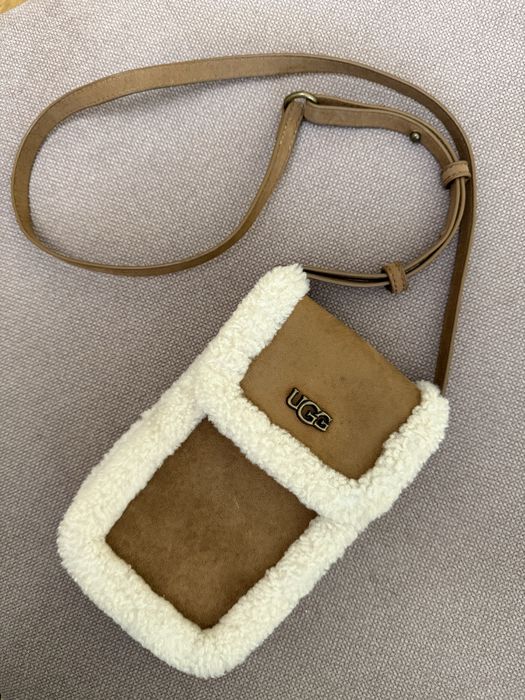 Сумочка чохол для телефона Ugg