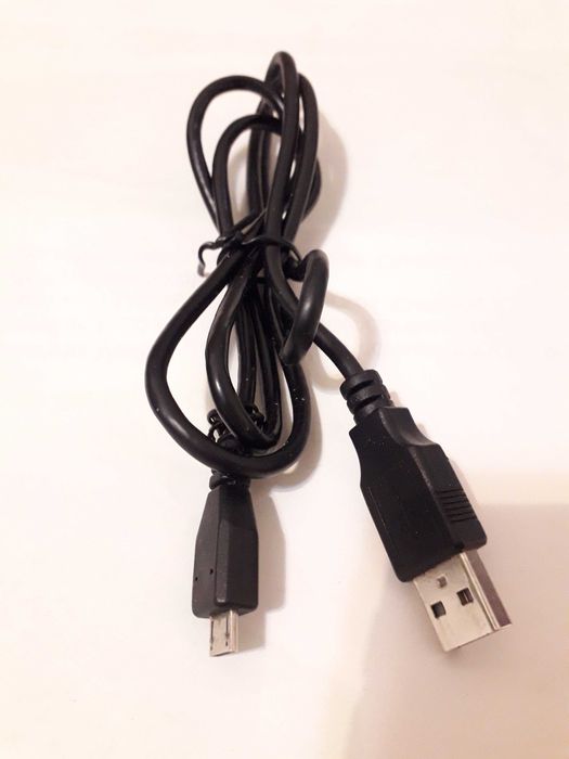 Cabos USB NOVOS 1m 2€ ou 2m  3€