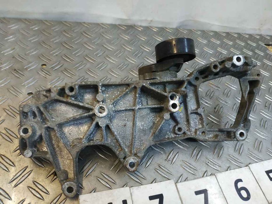 Land Rover Evoque 11- кронштейн генератора  KU7765 BJ3210039AC