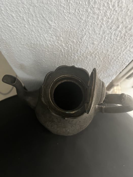 Vintage Tea/Coffee Pot431394976296478721
