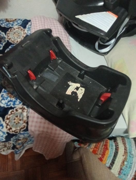 Ovo com isofix da Chicco para carro