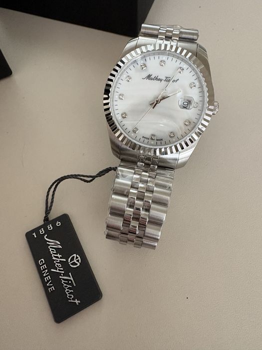 Годинник Mathey-Tissot