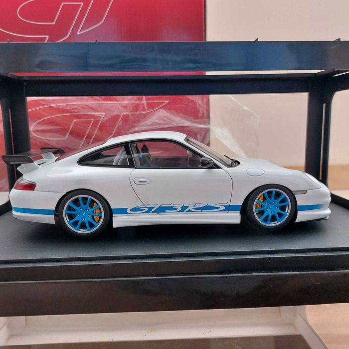 Miniatura Porsche 911 (996) GT3 RS 2004 AUTOart 1:18