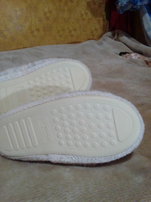 Дитячі чуні р.31/32(21см) LCWaikiki Туреччина. Блідо-рожеві,майже нові