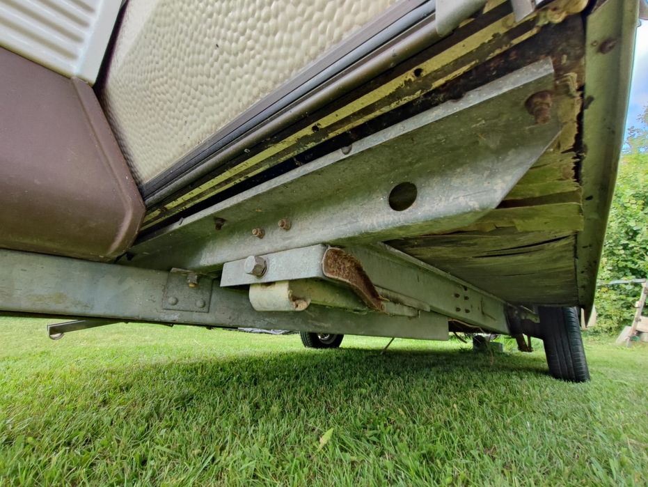 Przyczepa kempingowa Caravelair Brasilia 395 kemping