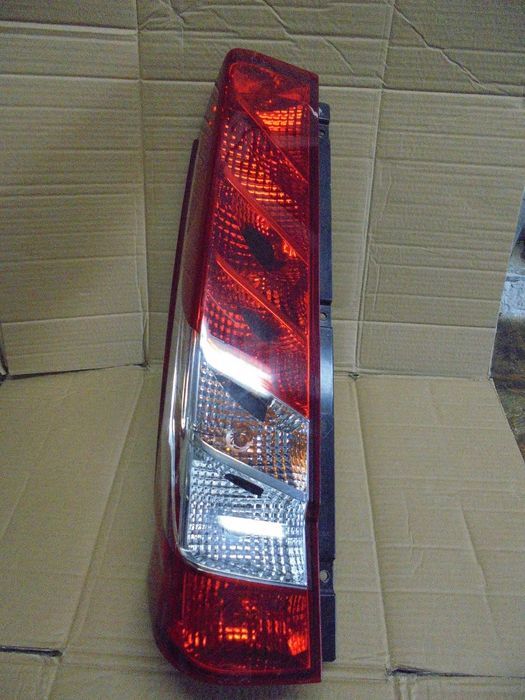 LAMPA TYLNA LEWA IVECO DAILY 2014- furgon blaszak 5801523220