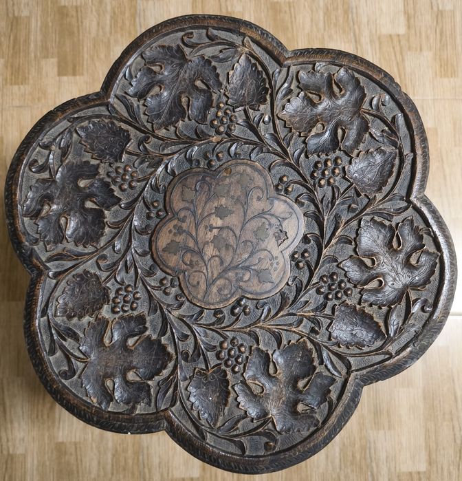 Mesa de apoio em ébano