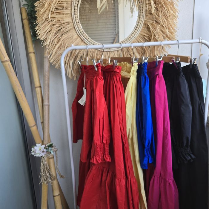 Saias tops e vestidos tafeta SALDOS