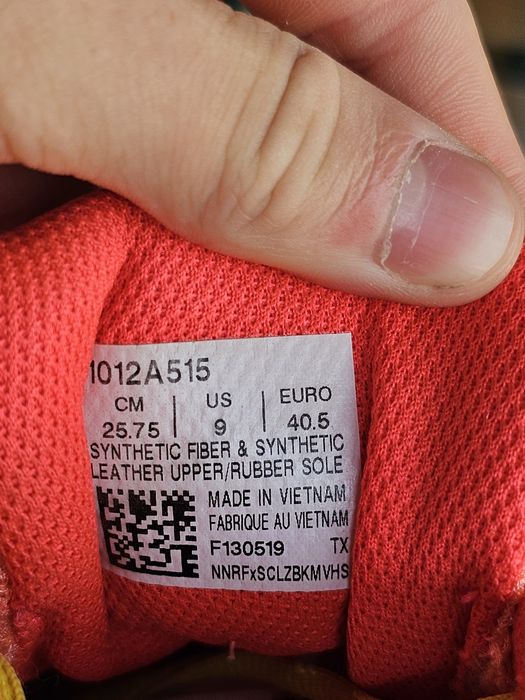 Sprzedam buty asics r40.5