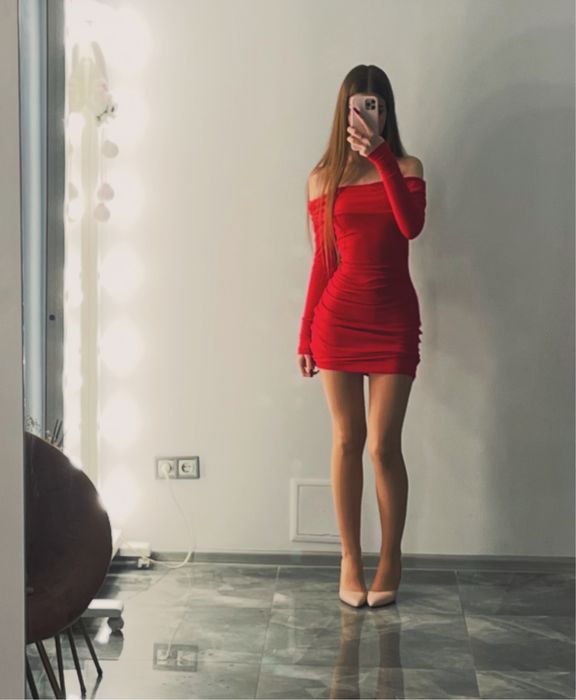 Сукня міні  червона