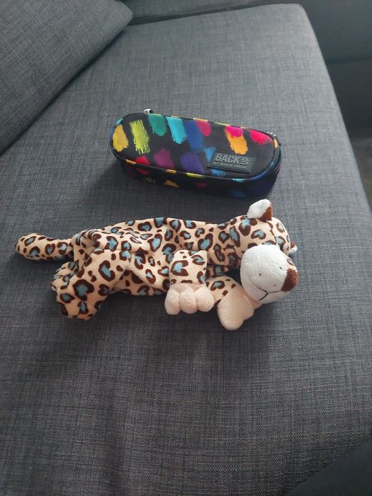 3 piórniki - 2 nowe+ nici piórnik