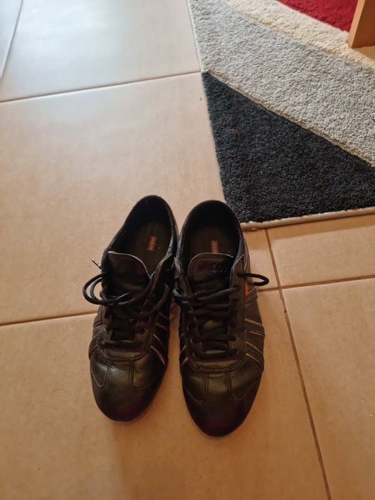 Tenis Levi's (originais) 42