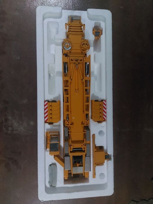 Grua Demag AC 500 Miniaturas 1/50