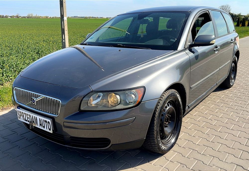 Volvo V50 2.0 diesel 2006r, klima 6 biegów