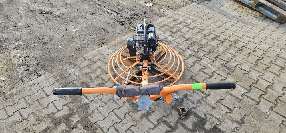 Zacieraczka spalinowa do betonu Paclite M900 VANGUARDA barikell