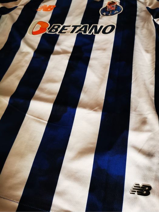 Camisola principal Samu Porto