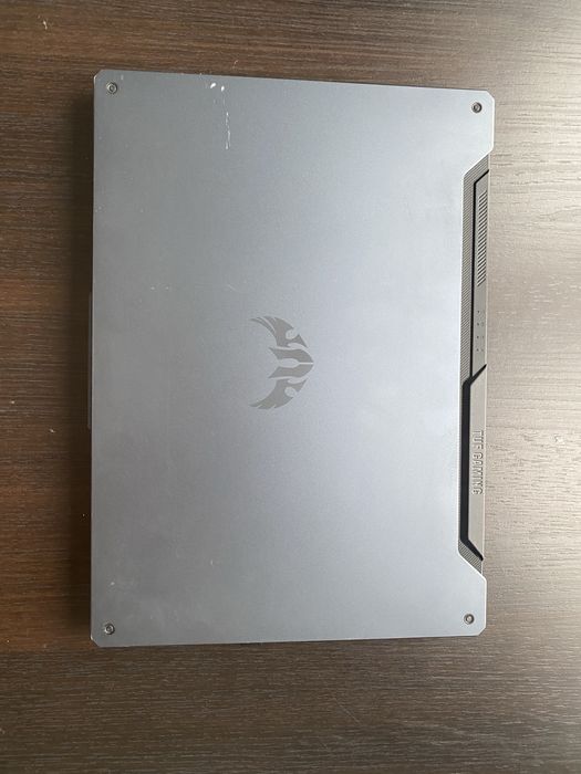 Laptop asus tuf gaming A15 fa506iu r7 4800h / GPU 6gb / 500gb / 16gb ram