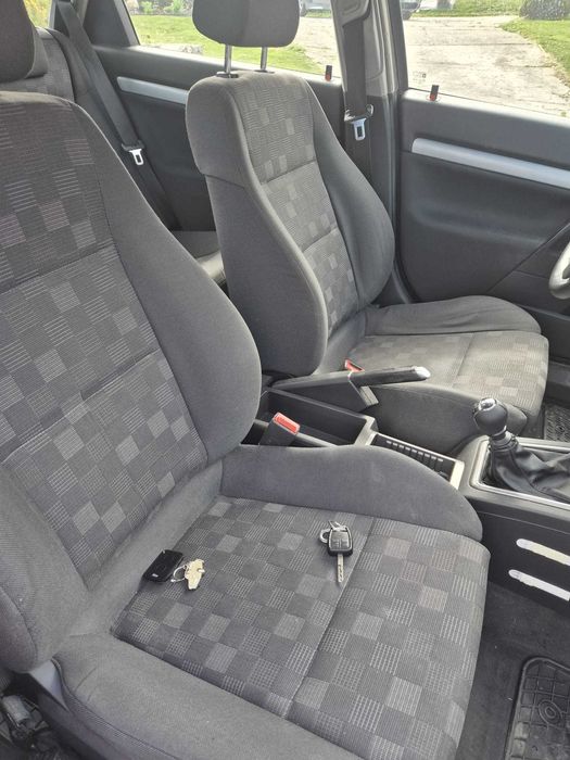 Piekna Vectra c 2.2 Direct