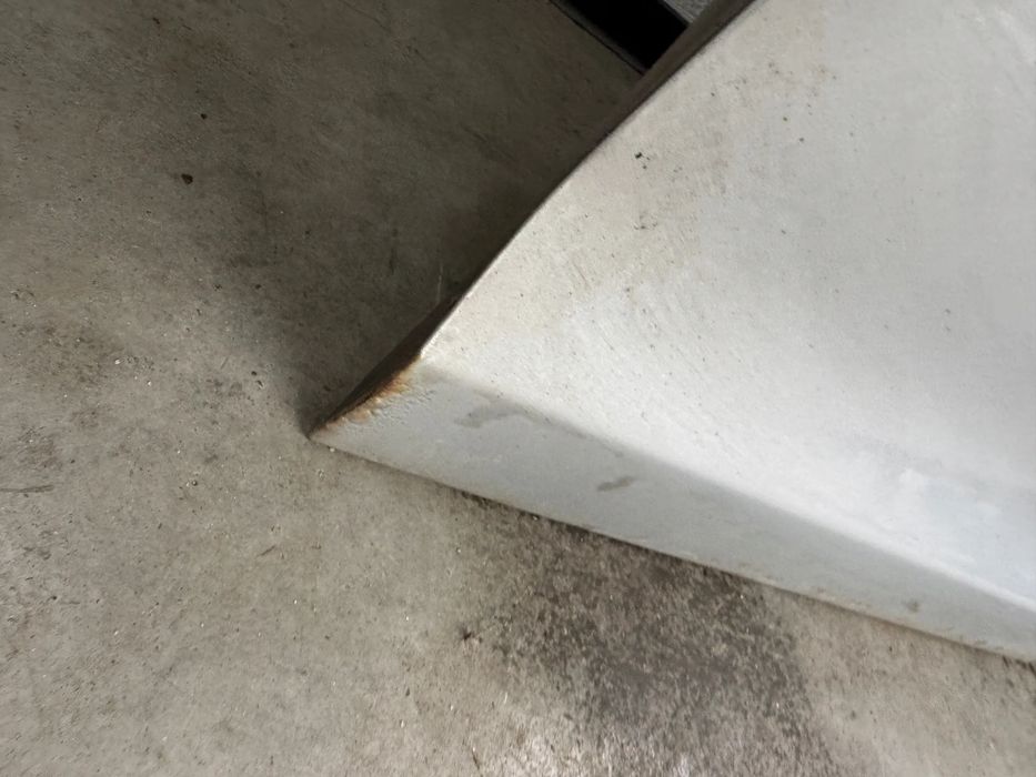 VW Golf V Kombi Drzwi Prawy Przód La7W