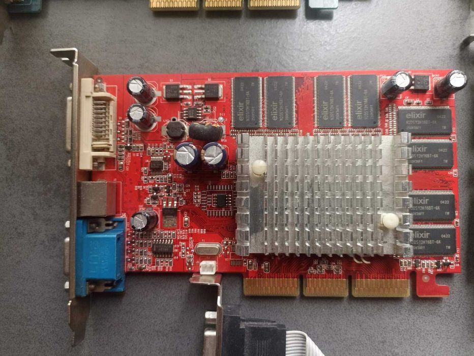 Відеокарти AGP DVI, VGA