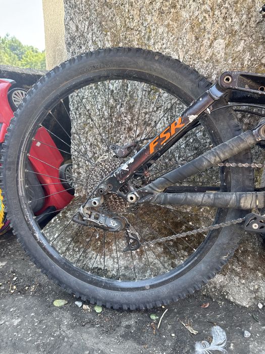 bike de downhill Specialized demo 8