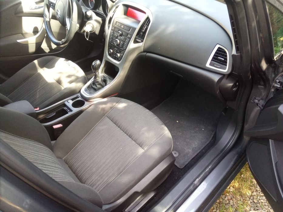 Części Astra  J 1,4 turbo