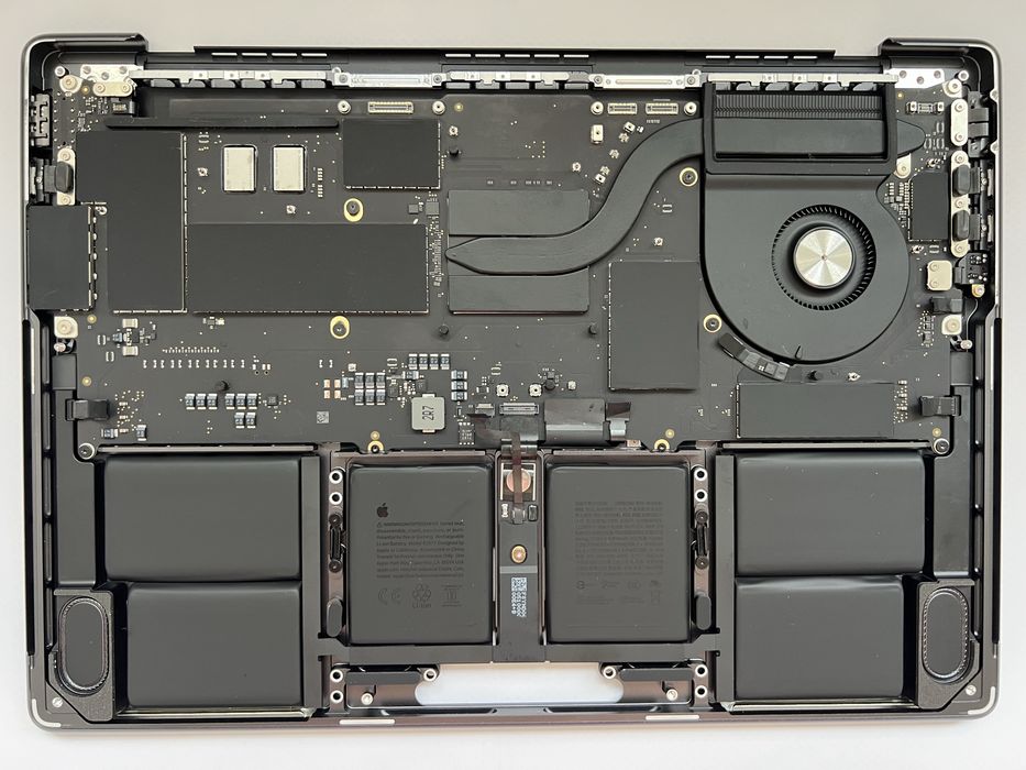 Топкейс MacBook Pro 14 M4 2024 A3112 Space black Разбірка