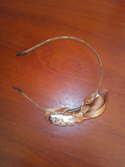 Обруч з бантиком, для виступів, для сцени