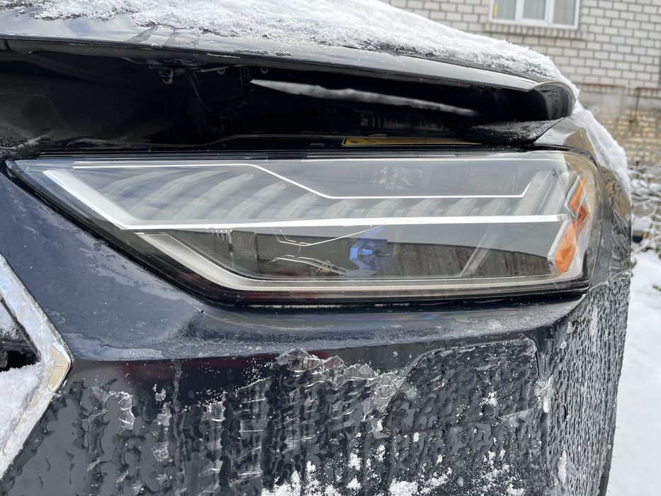 Фара передня ліва ауді а7с8 лазерна