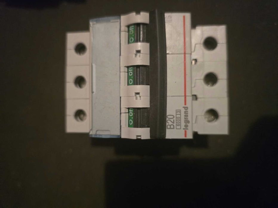 Hager Rozdzielnia Multimedialna Podtynkowa Volta 3 (Vu36Nwp)