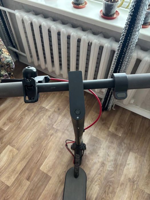 Електросамокат Xiaomi electric scooter 4