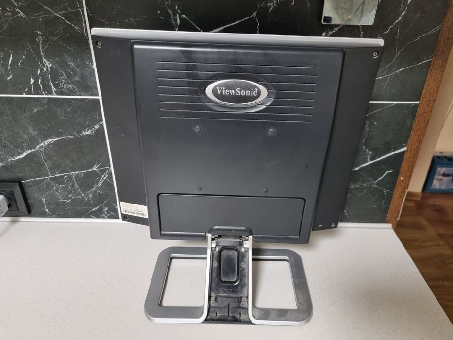 Монітор 17" Viewsonic vx724