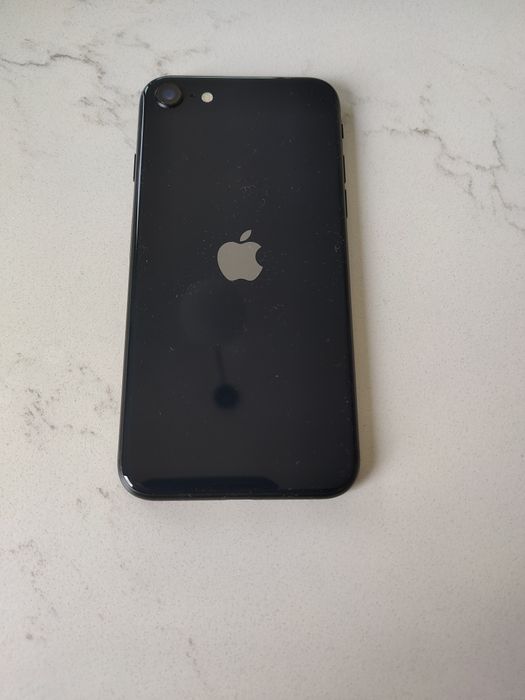 iPhone SE 2022 85% bateria