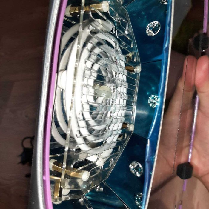 Лампа для манікюру