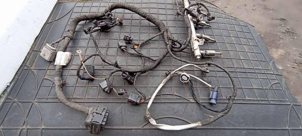 wiązka instalacja listwa wtryskiwacz vw skoda 04E972627AN